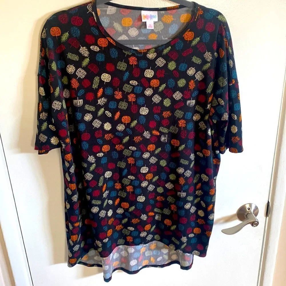 NWOT leaf IRMA top- size Small